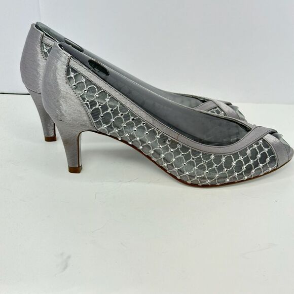 Adrianna Papell Womens Silver Mesh Peep Toe Kitten Heel Slip on Pumps - Picture 3 of 5